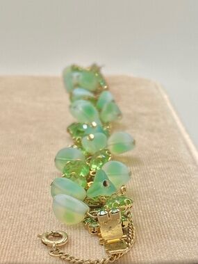 Vintage Hattie Carnegie Attributed Green Art Glass Cha-Cha Style Bracelet Gold